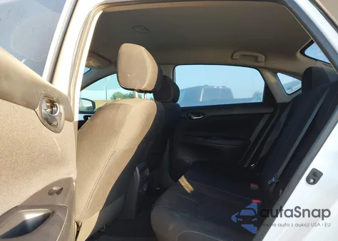 2016 Nissan Sentra S z USA, uszkodzony, nr VIN 3N1AB7AP7GY227370